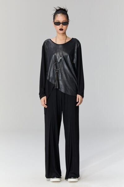 Lamante Slash Deri Detaylı Bluz - Siyah