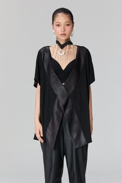 Lamante Deri Şeritli Yelek Bluz - Siyah