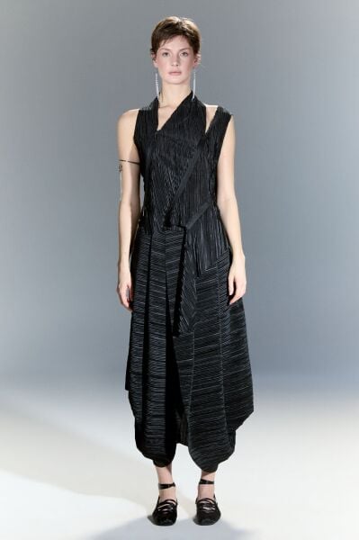 Lamante Alexis Piliseli Tasarım Etek - Siyah