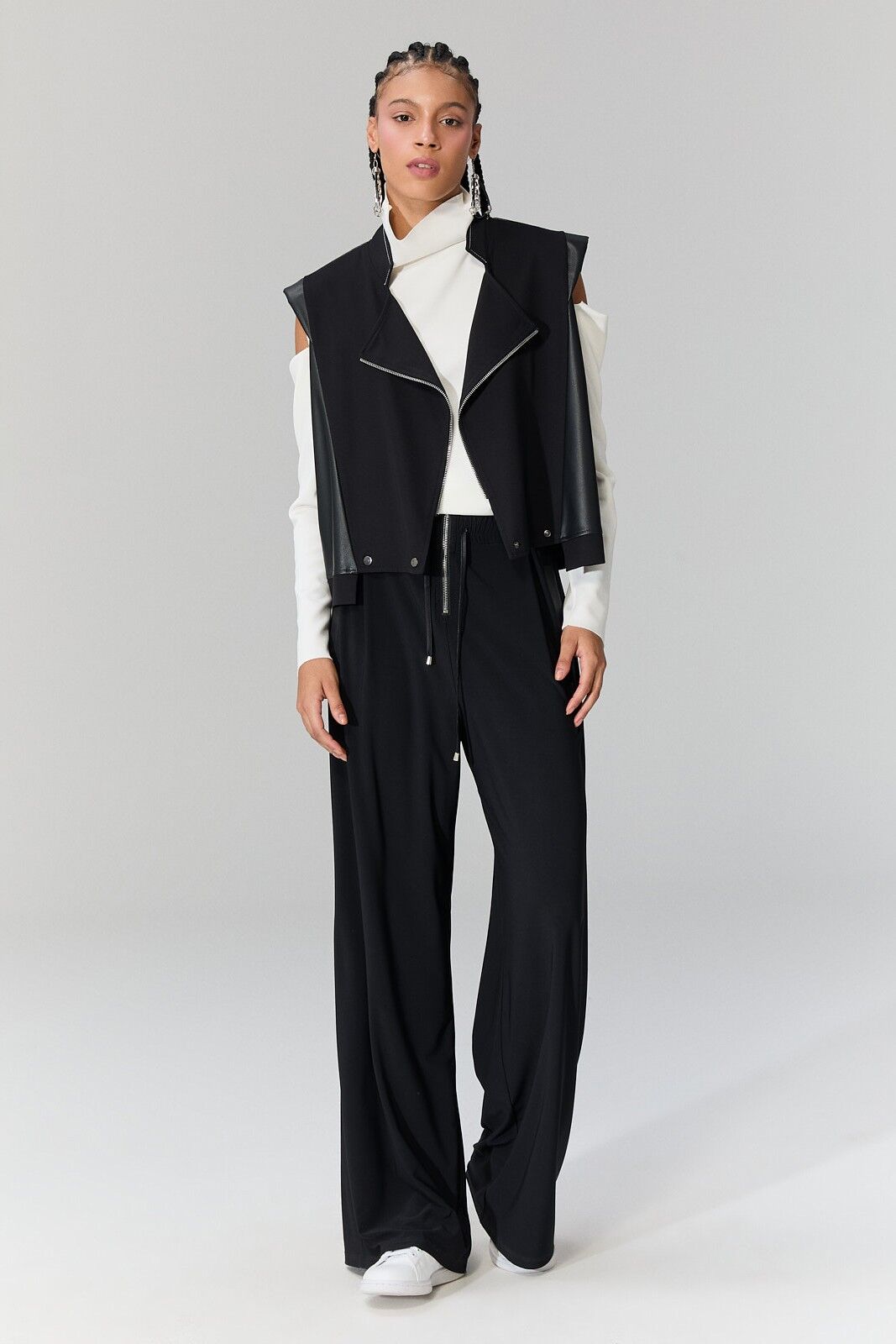 Lamante Deri Detaylı Rahat Pantolon - Siyah