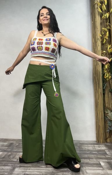 El Örgüsü Dolamalı Motifli Tasarım Crop Bluz - Beyaz