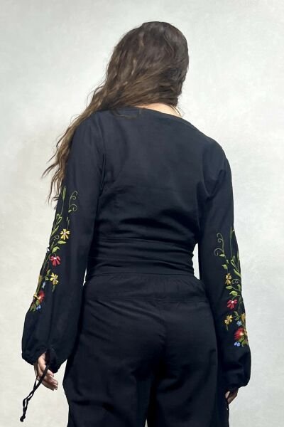 Moly Nakışlı Crop Gömlek- Siyah