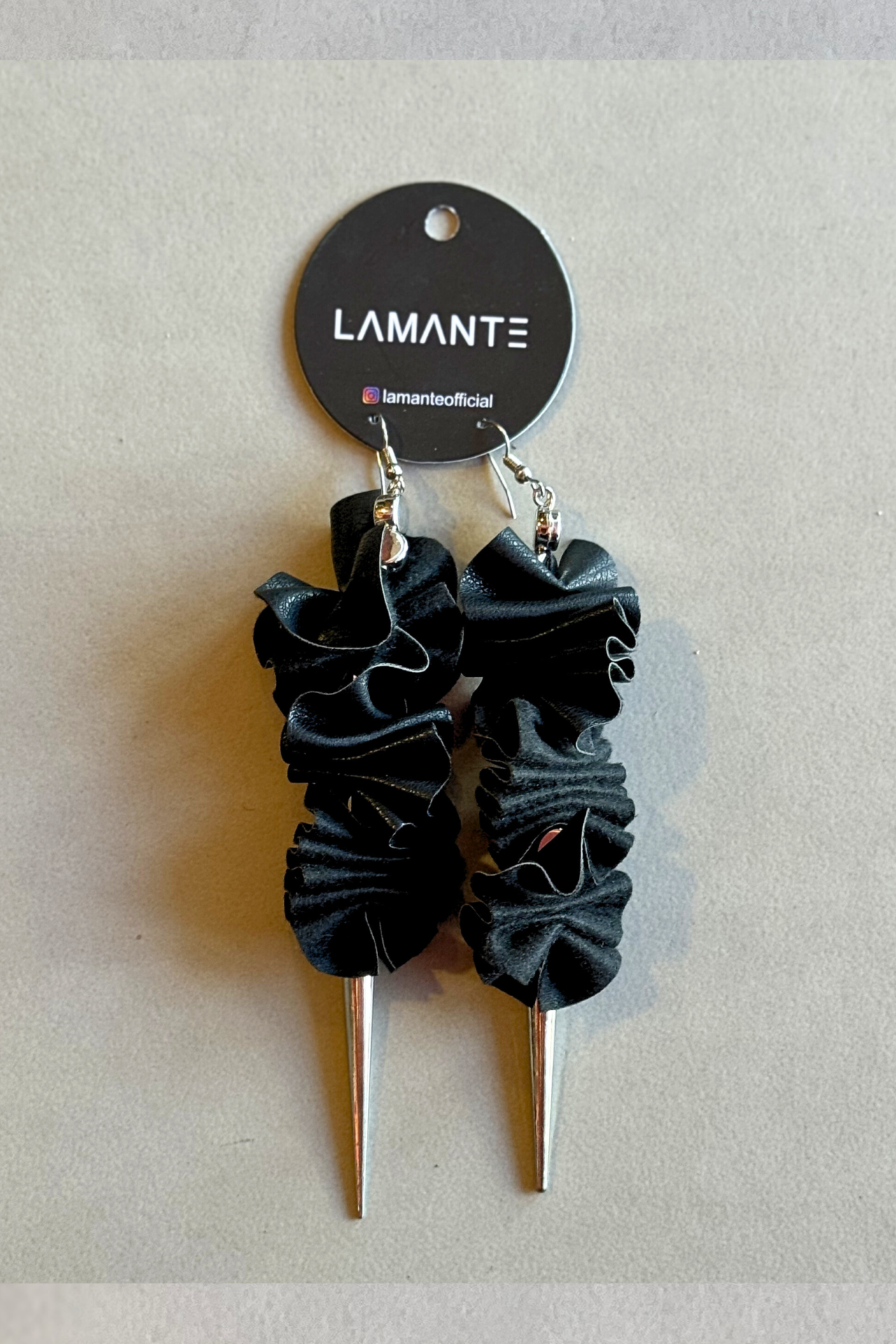 Lamante Deri Tasarım Küpe- Siyah