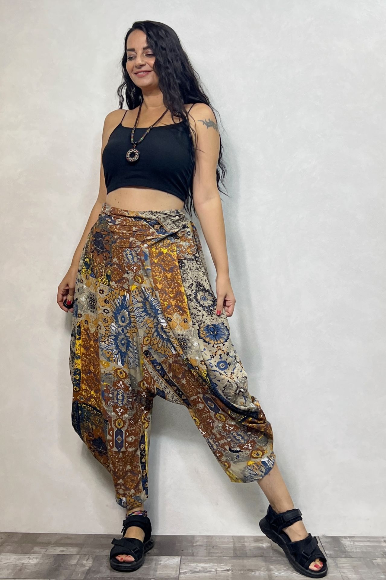 Drape Bel Detaylı Dökümlü Şalvar Pantolon - Desenli Gri