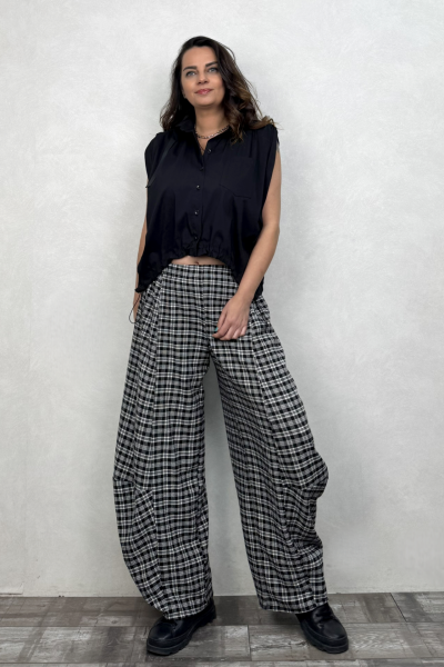 Paça Detaylı Gofre Pantolon - Siyah Eskiz
