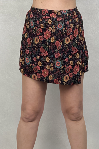 Mayra Mini Şortlu Etek - Siyah Çiçekli