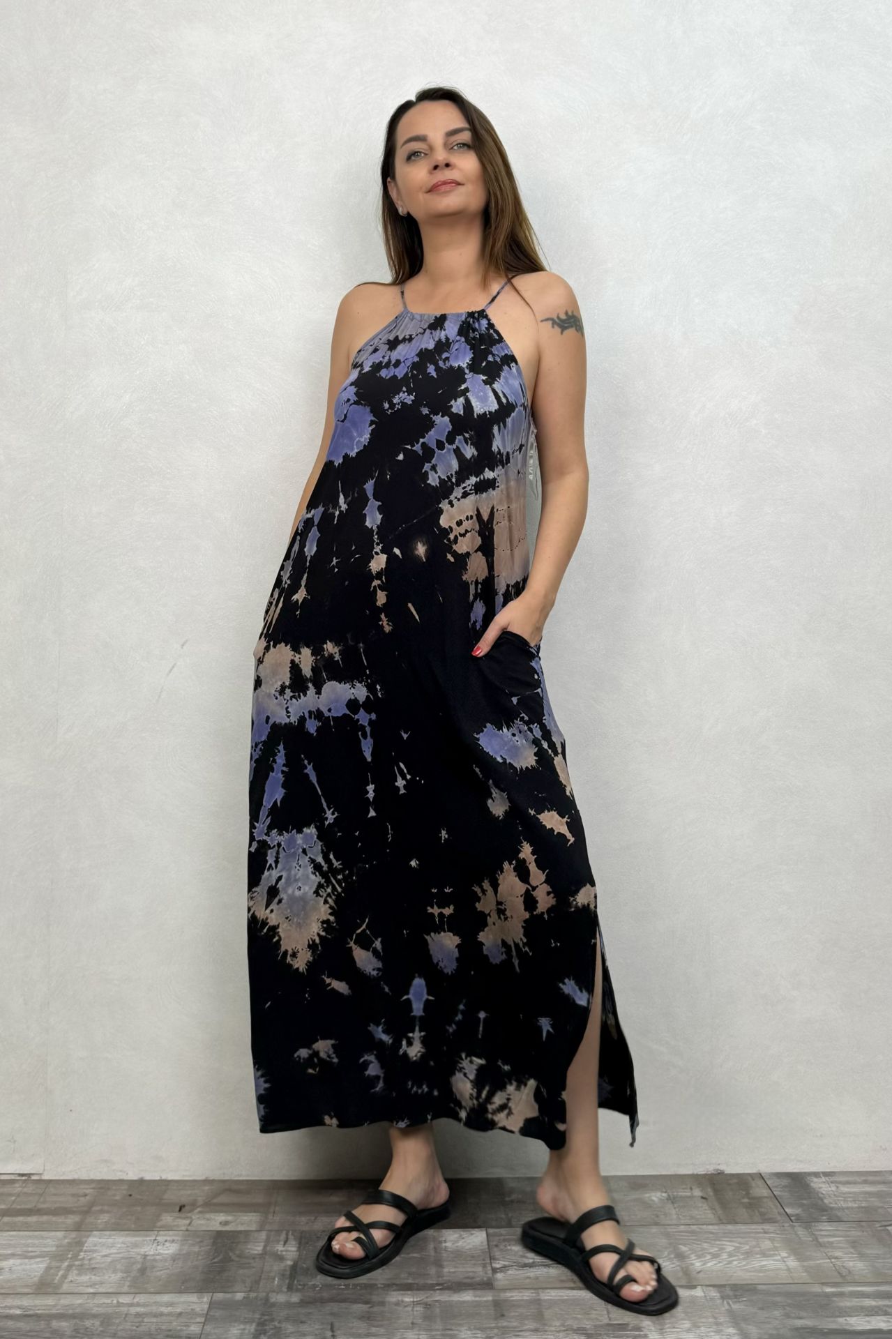 Batik Yırtmaçlı Elbise - Siyah