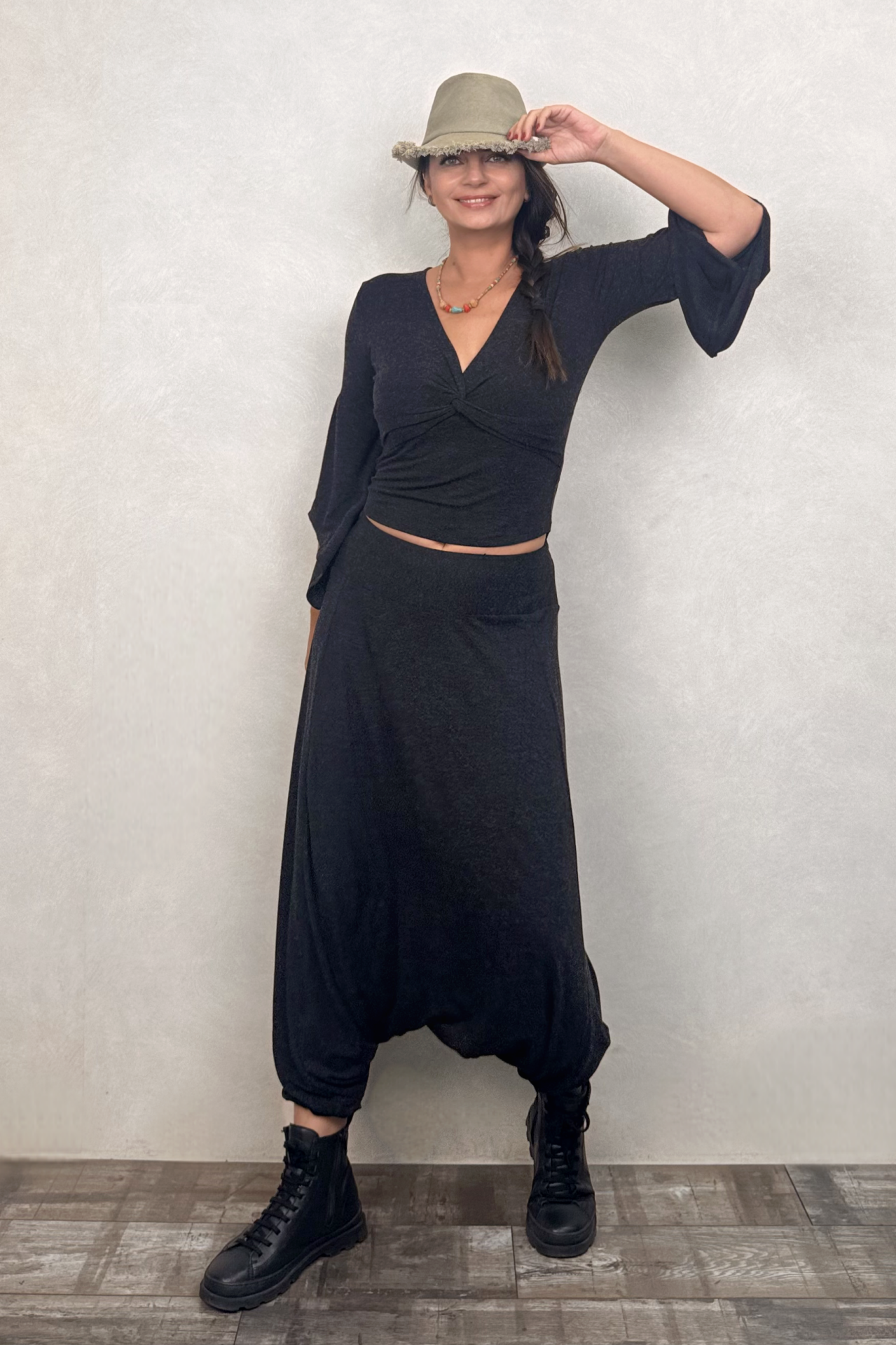 Paçaları Lastikli Şalvar - Siyah