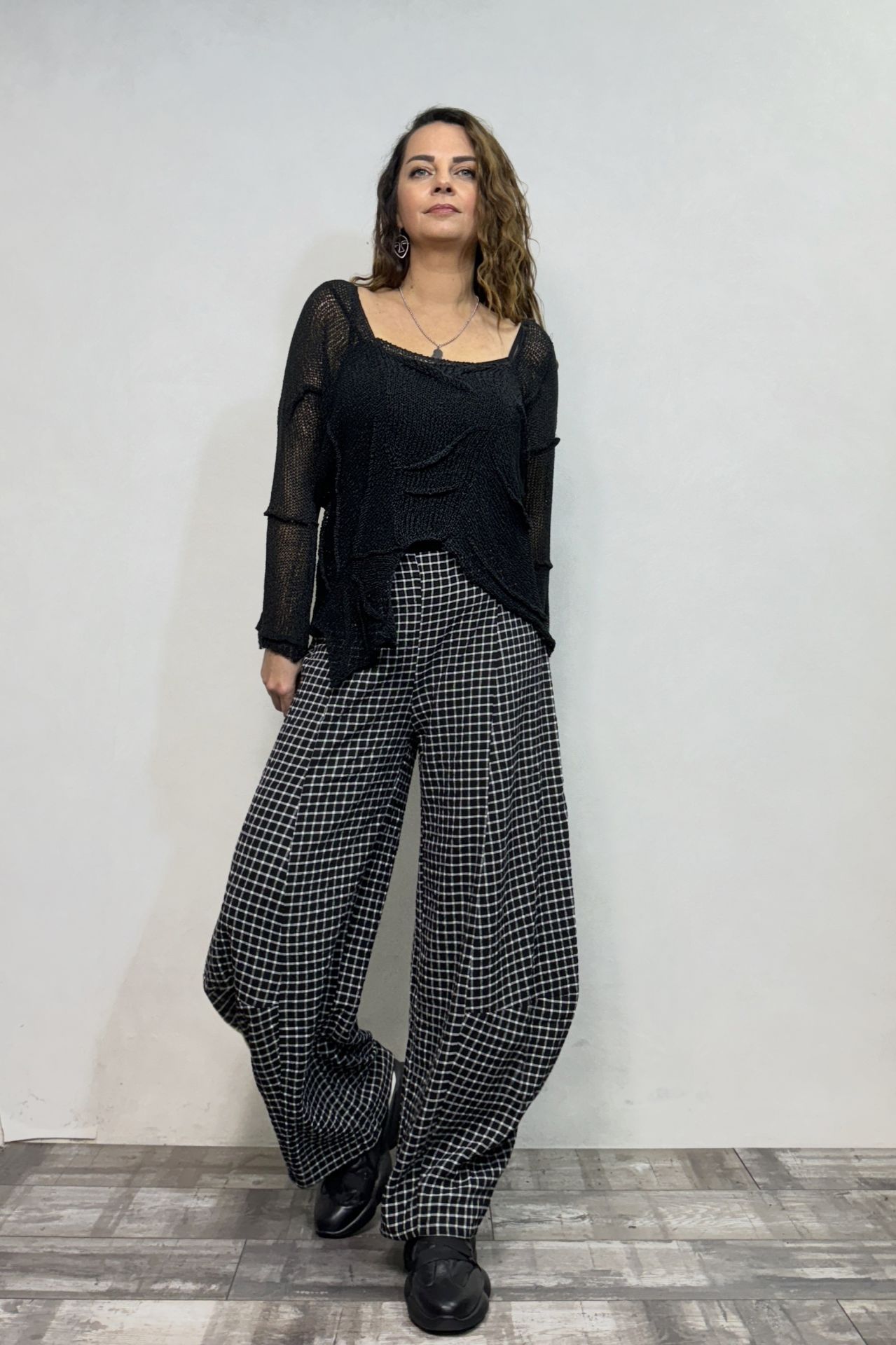 Paça Detaylı Gofre Pantolon - Siyah Mini Ekose